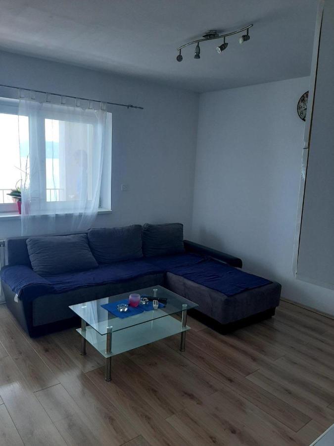 Apartment Tim *